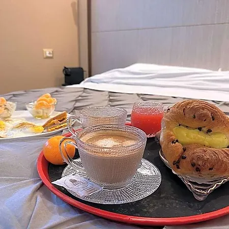 Couette-café Candia41 Rome