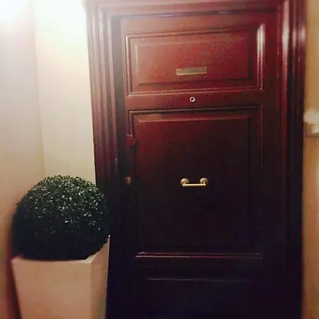 Candia41 Nocleg ze śniadaniem 2*